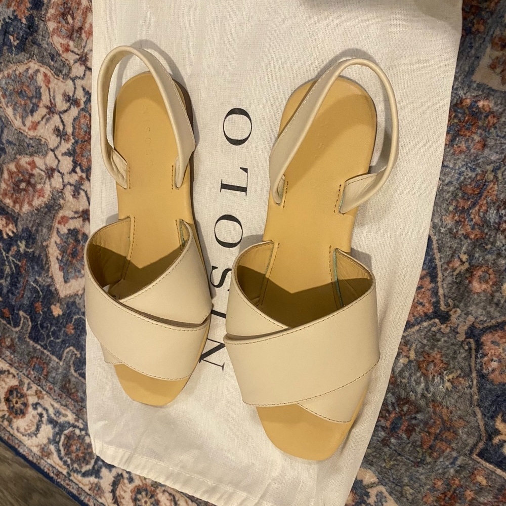Nisolo Women's Beige Sandals